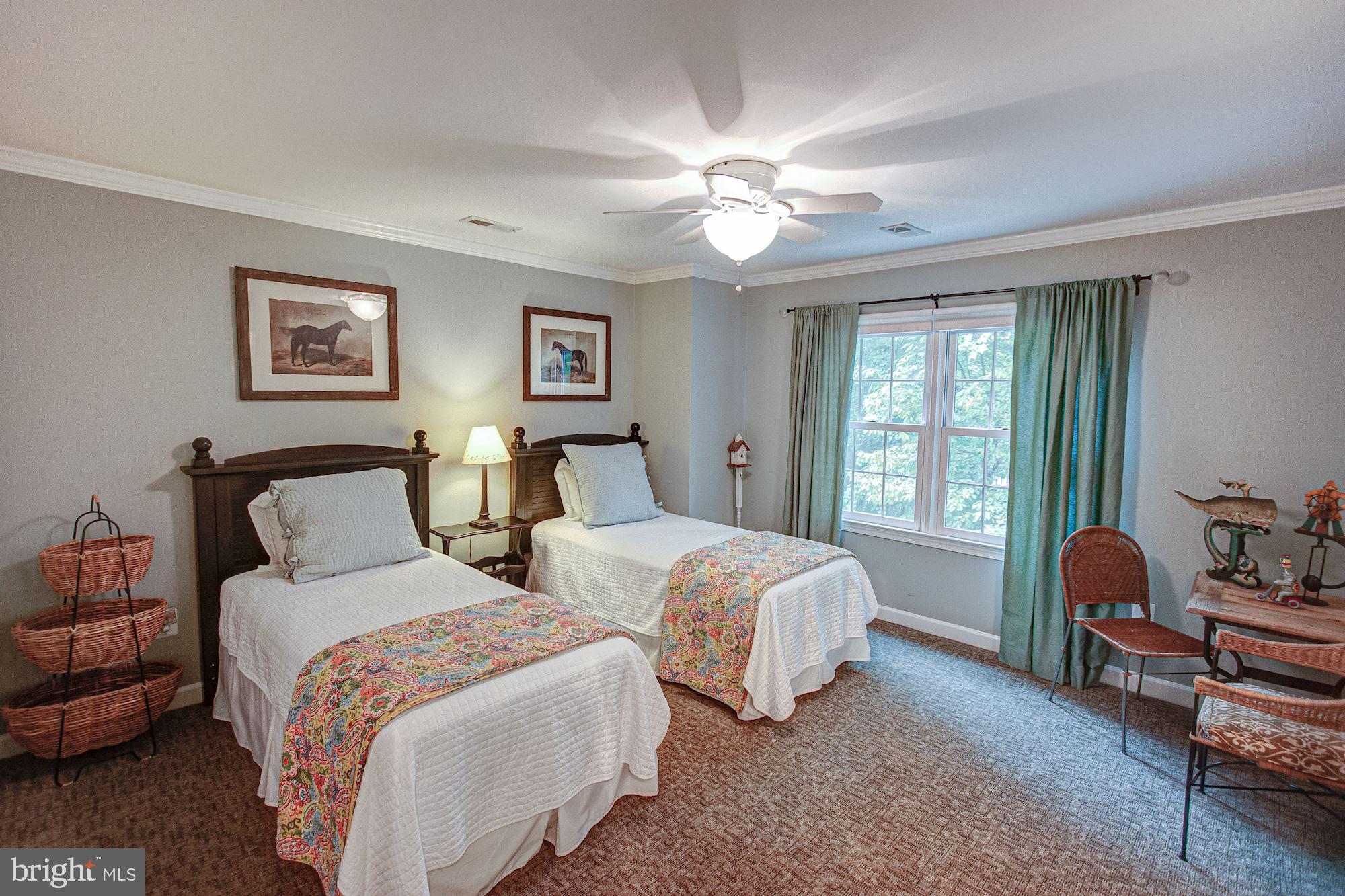 EATON PARK - Residential