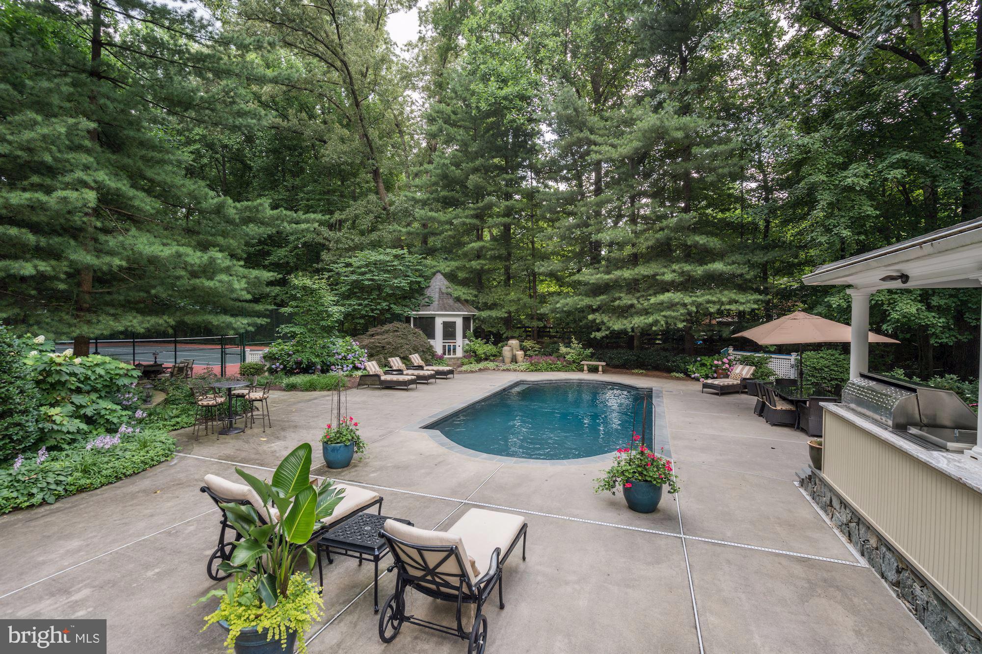 EATON PARK - Residential