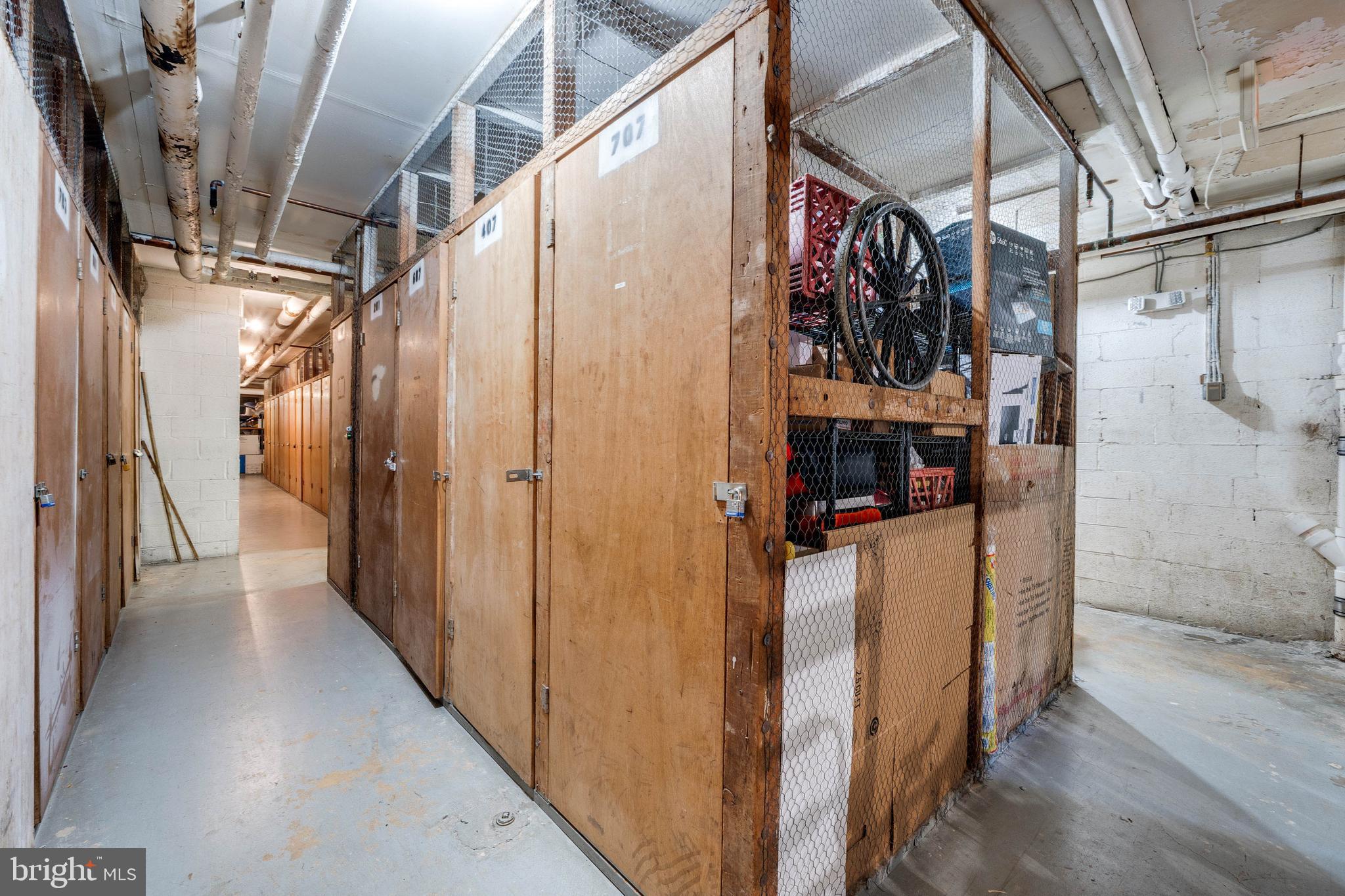 STONERIDGE KNOLL - Residential Lease