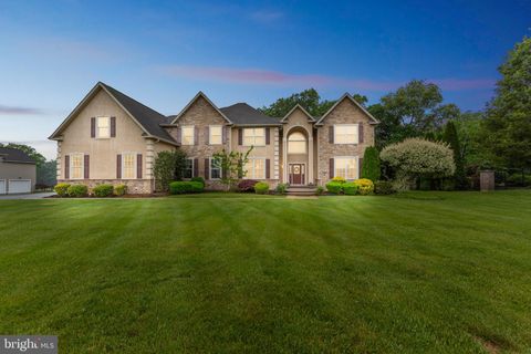 205 DOMINICS COURT WOOLWICH TWP NJ 08085