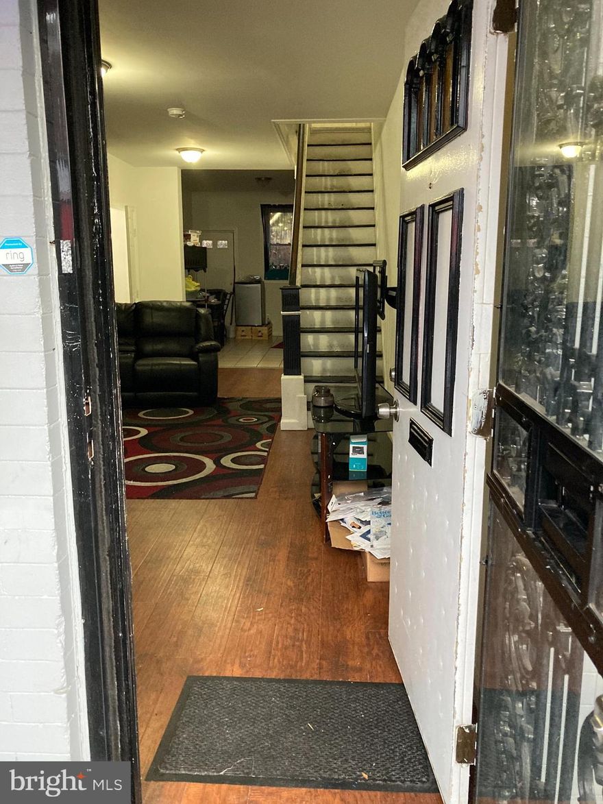 Great opportunity for first time homebuyer or to add to your rental portfolio! This is very good condition 3 bedroom and 1 bath rental. Good tenant in place that has a month to month lease, paying $1260. Property is spacious, with lots natural lights, front porch and backyard.