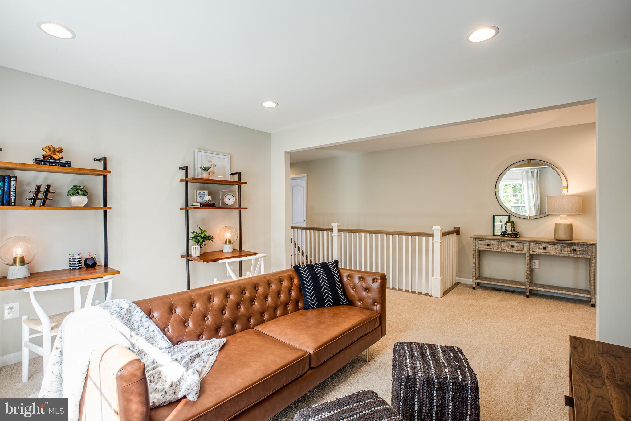 WHITEHALL - Residential