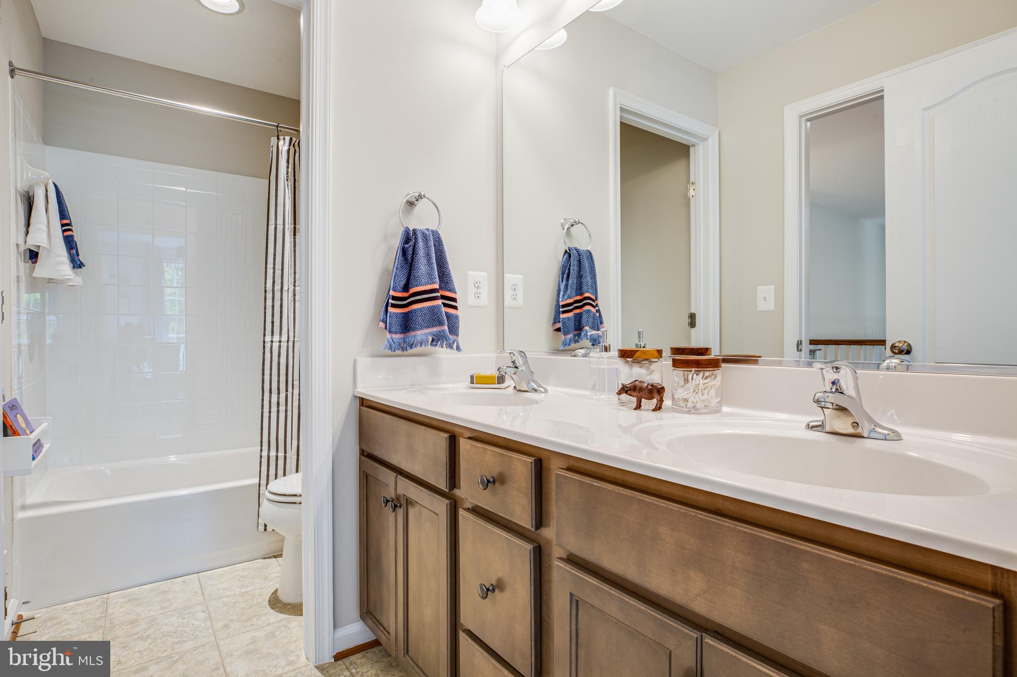 WHITEHALL - Residential