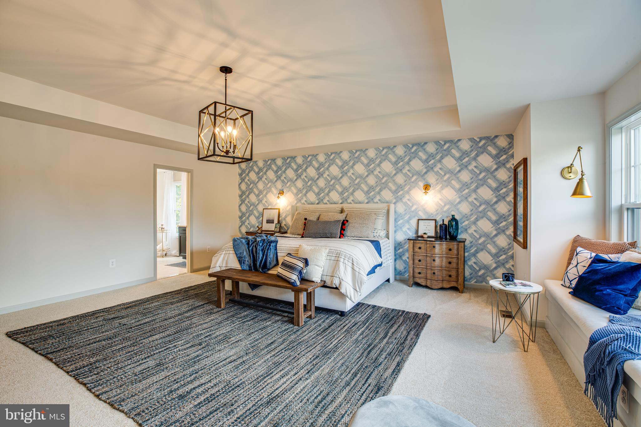 WHITEHALL - Residential