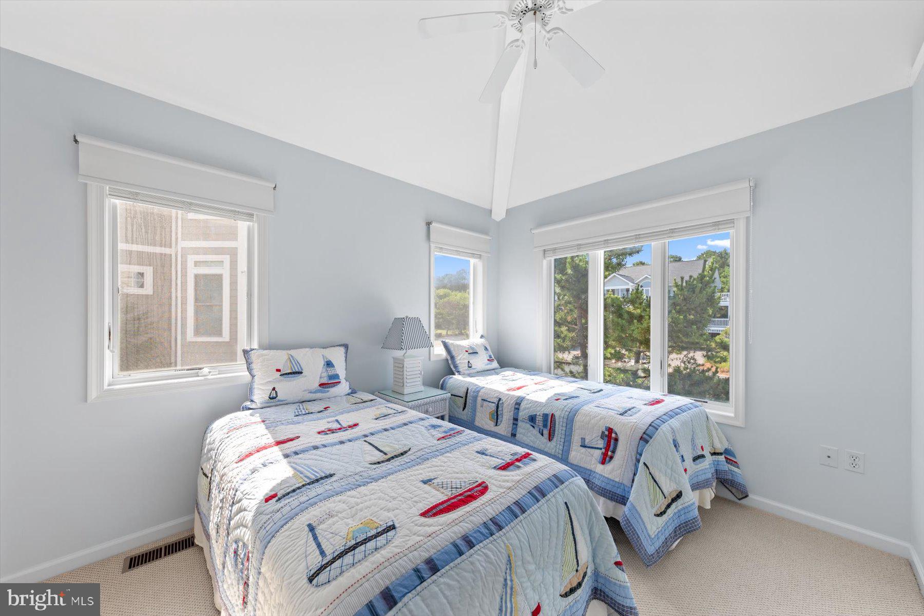 OCEAN RIDGE WEST - Residential