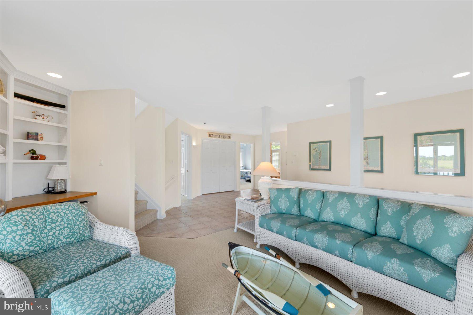 OCEAN RIDGE WEST - Residential