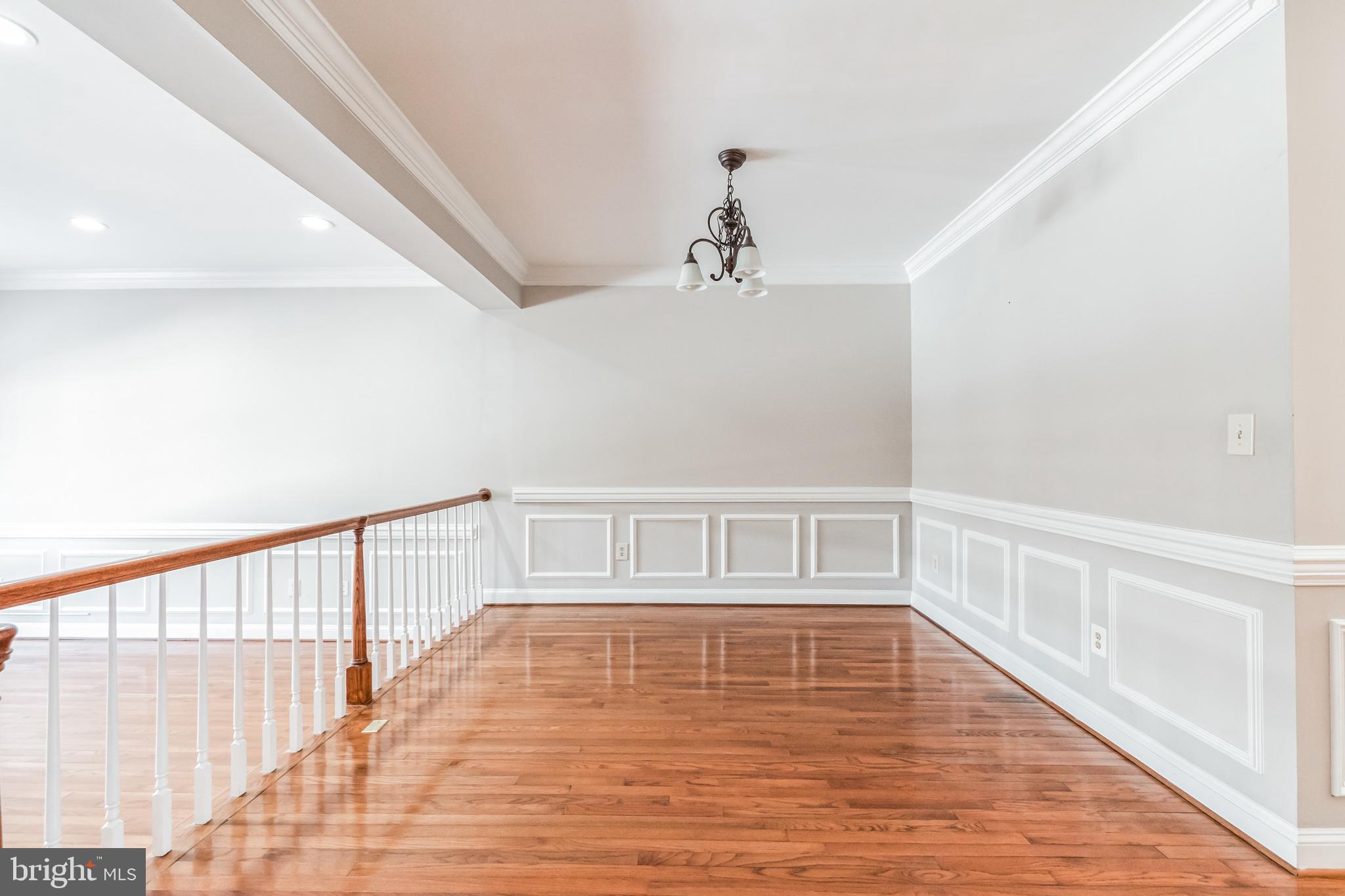 COURTHOUSE WOODS - Residential Lease