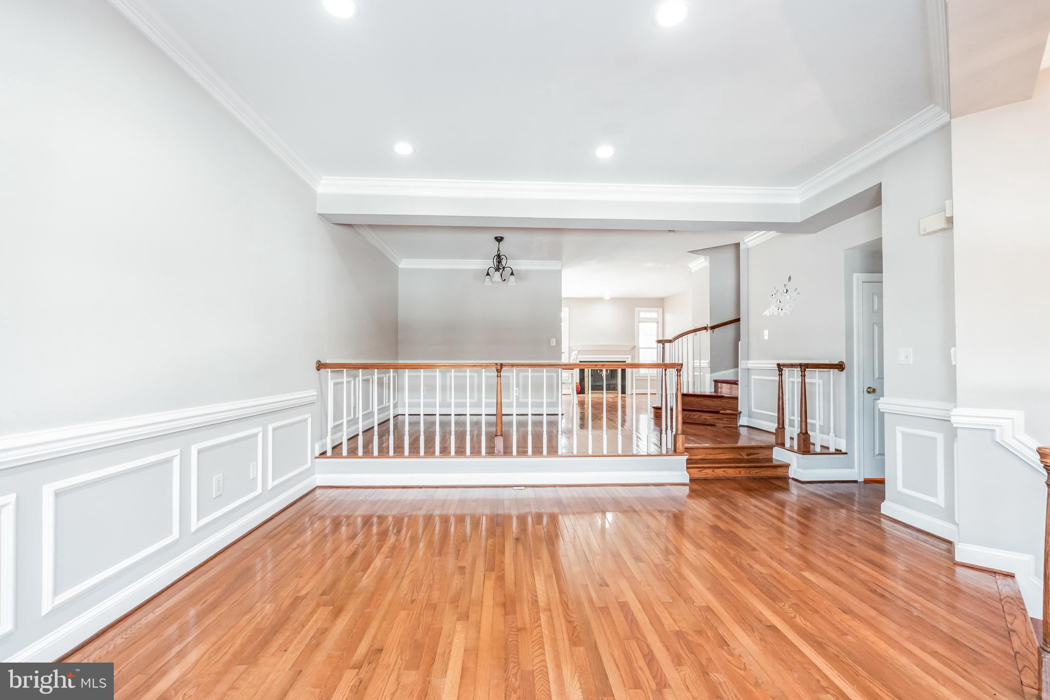 COURTHOUSE WOODS - Residential Lease