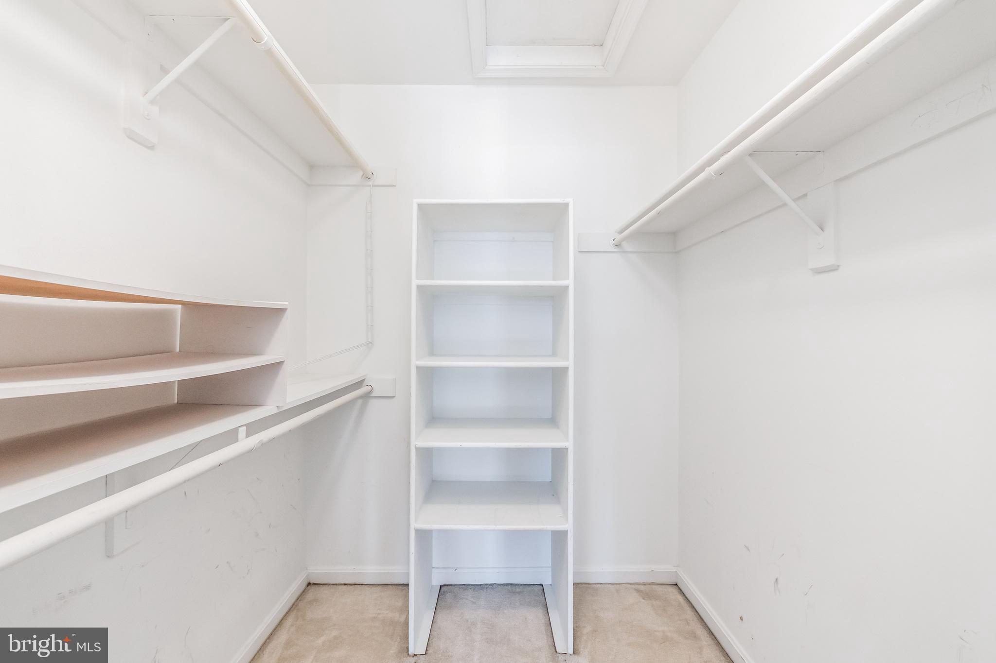 COURTHOUSE WOODS - Residential Lease