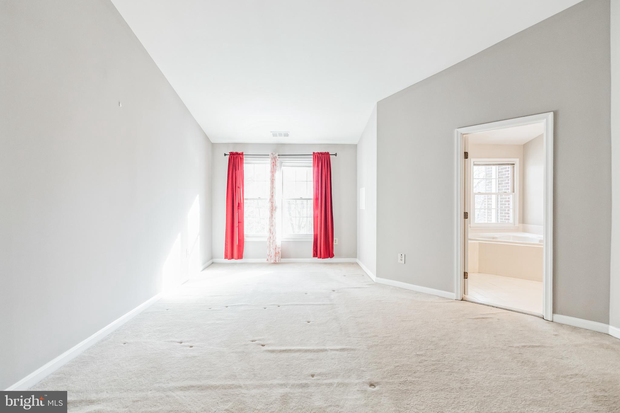 COURTHOUSE WOODS - Residential Lease