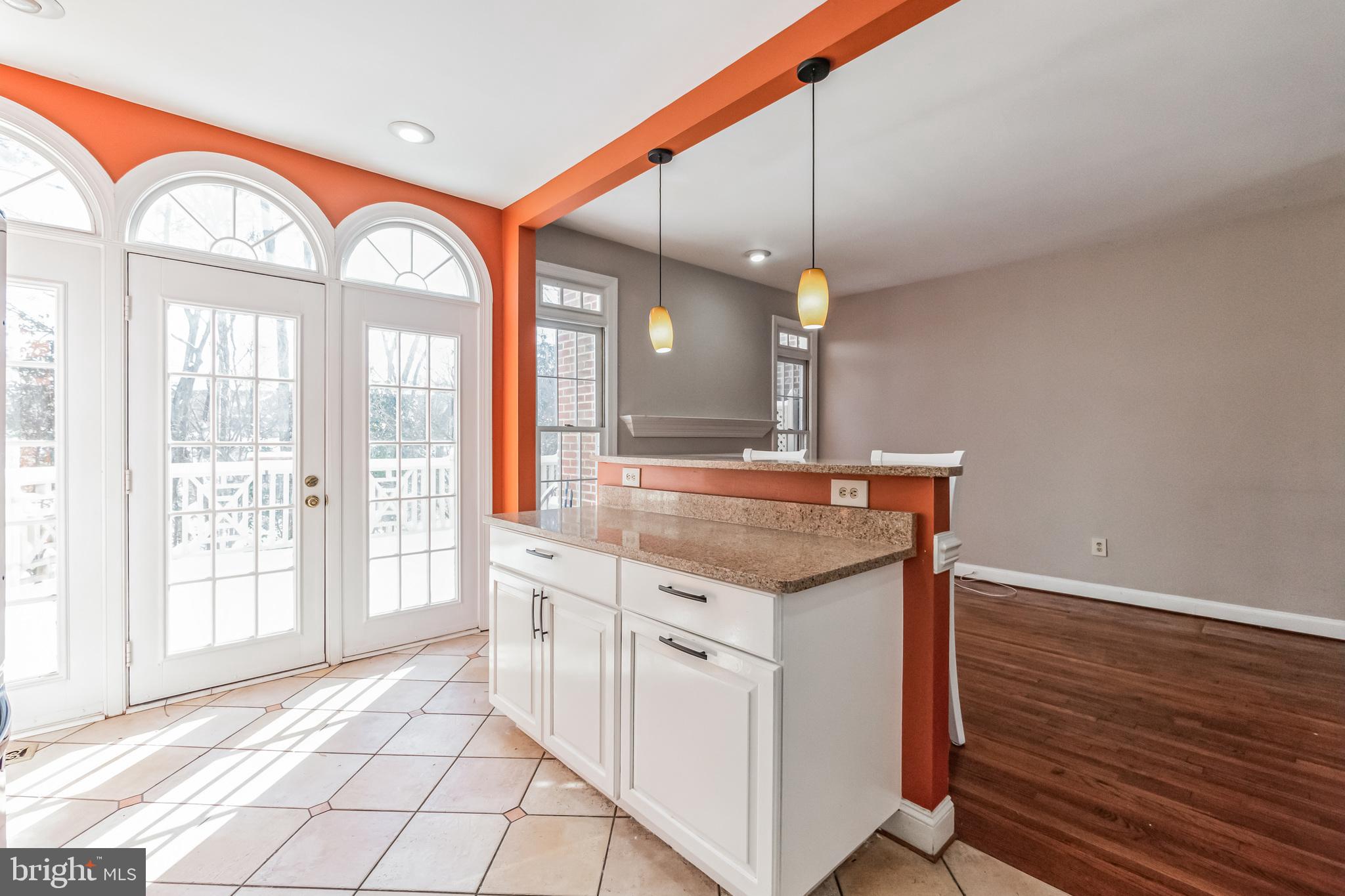 COURTHOUSE WOODS - Residential Lease