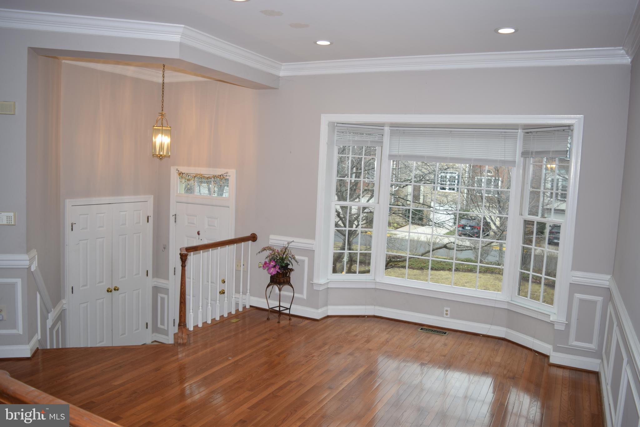 COURTHOUSE WOODS - Residential Lease