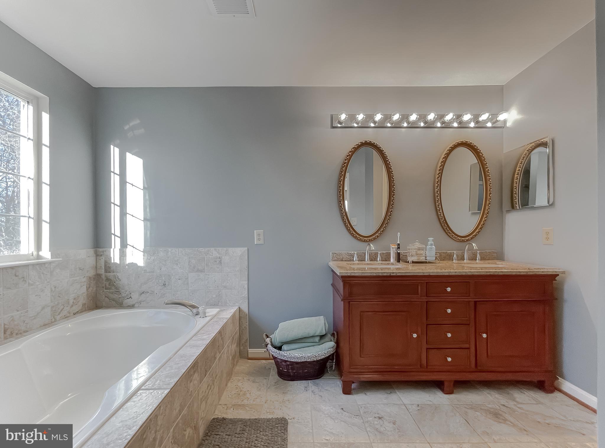 CEDAR TREE - Residential