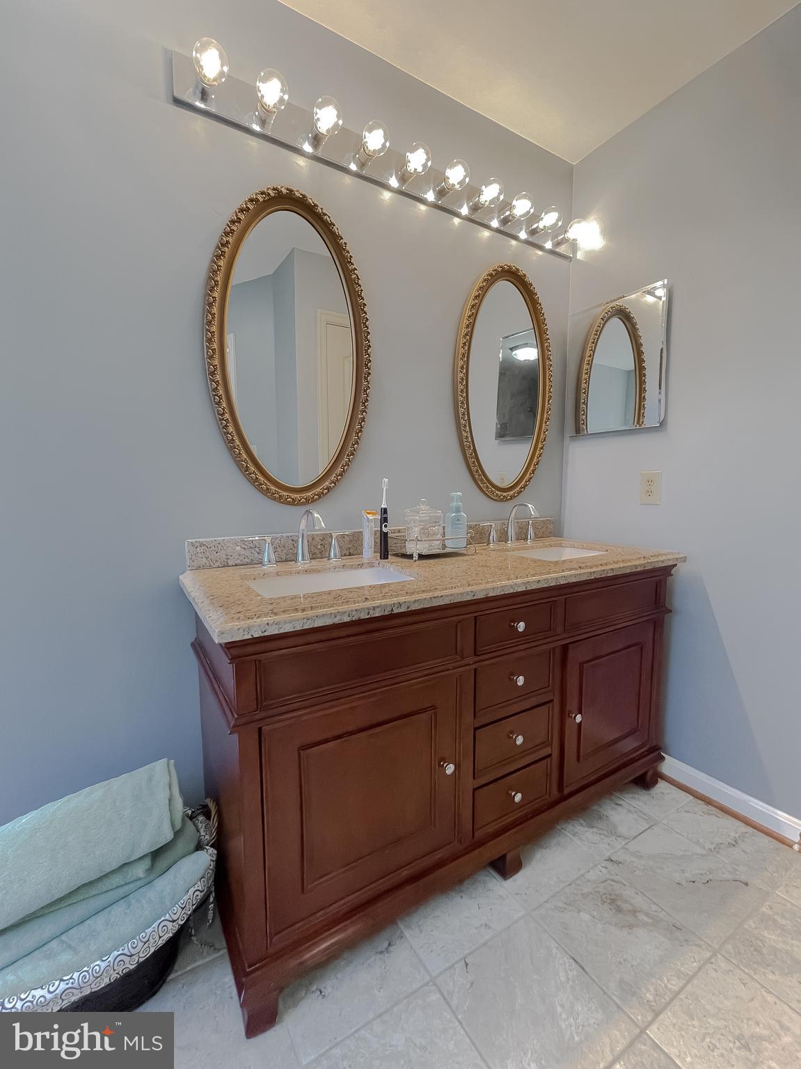 CEDAR TREE - Residential