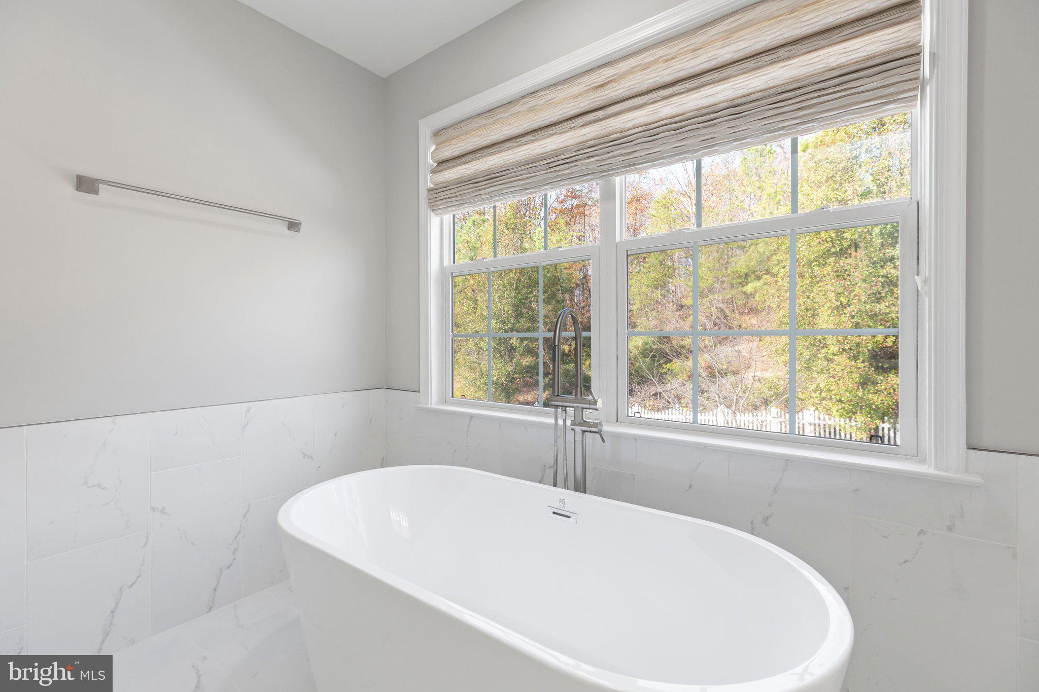 LEE'S HILL - Residential