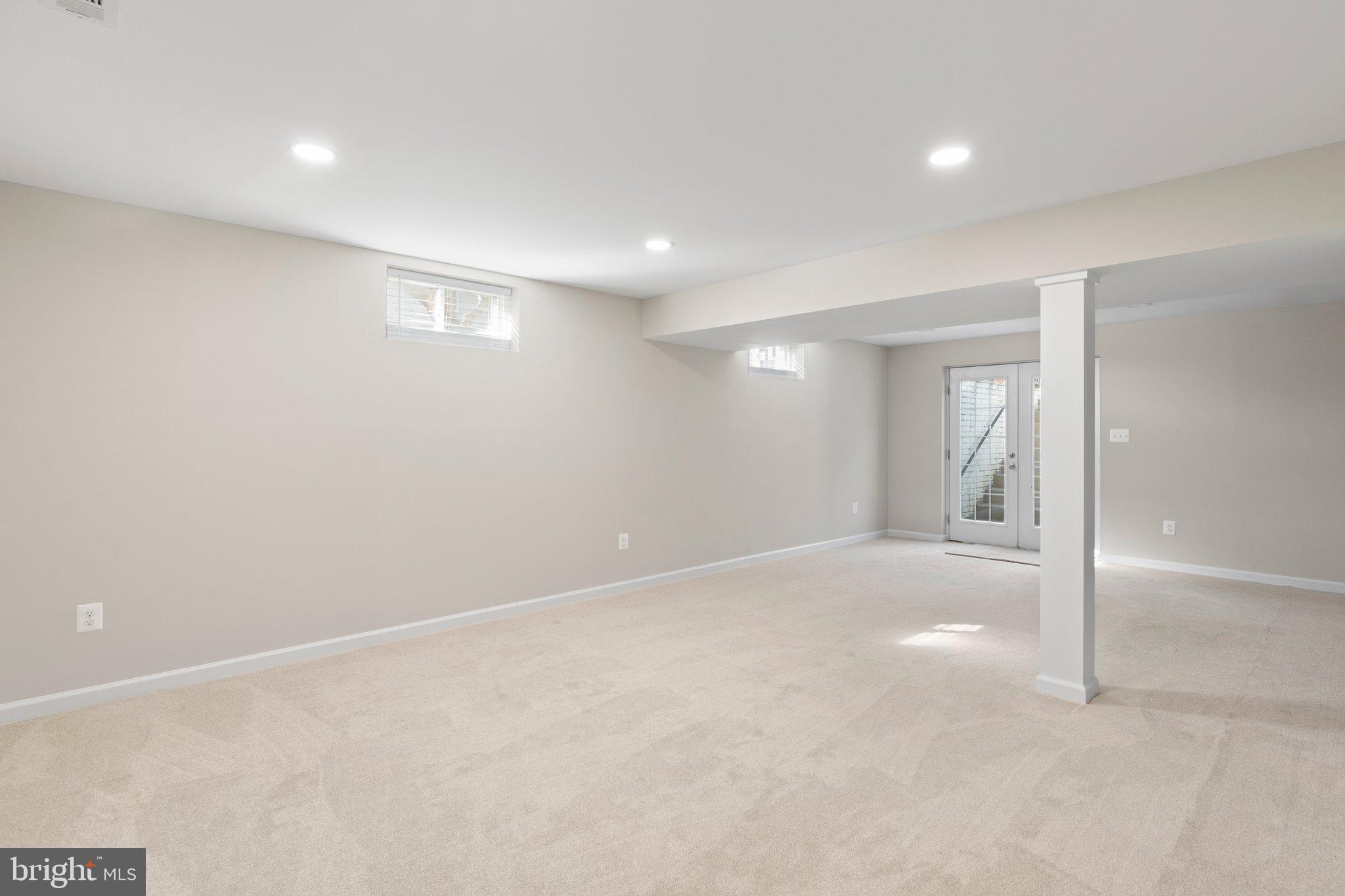 LEE'S HILL - Residential