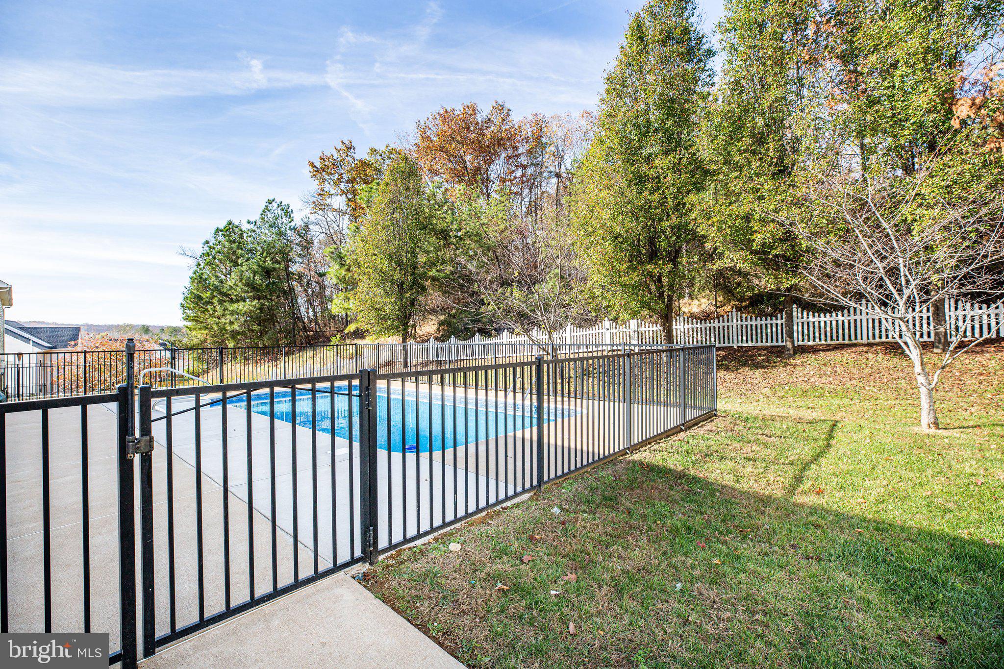 LEE'S HILL - Residential