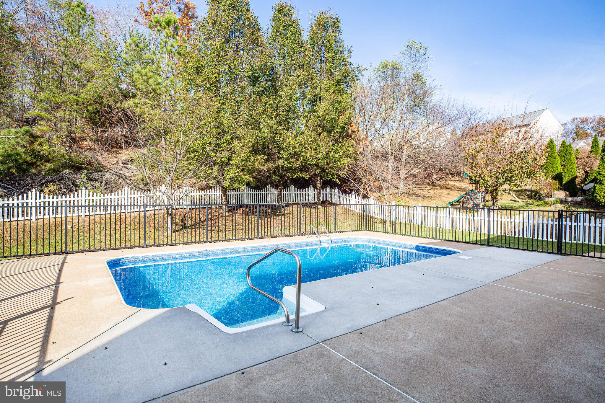 LEE'S HILL - Residential