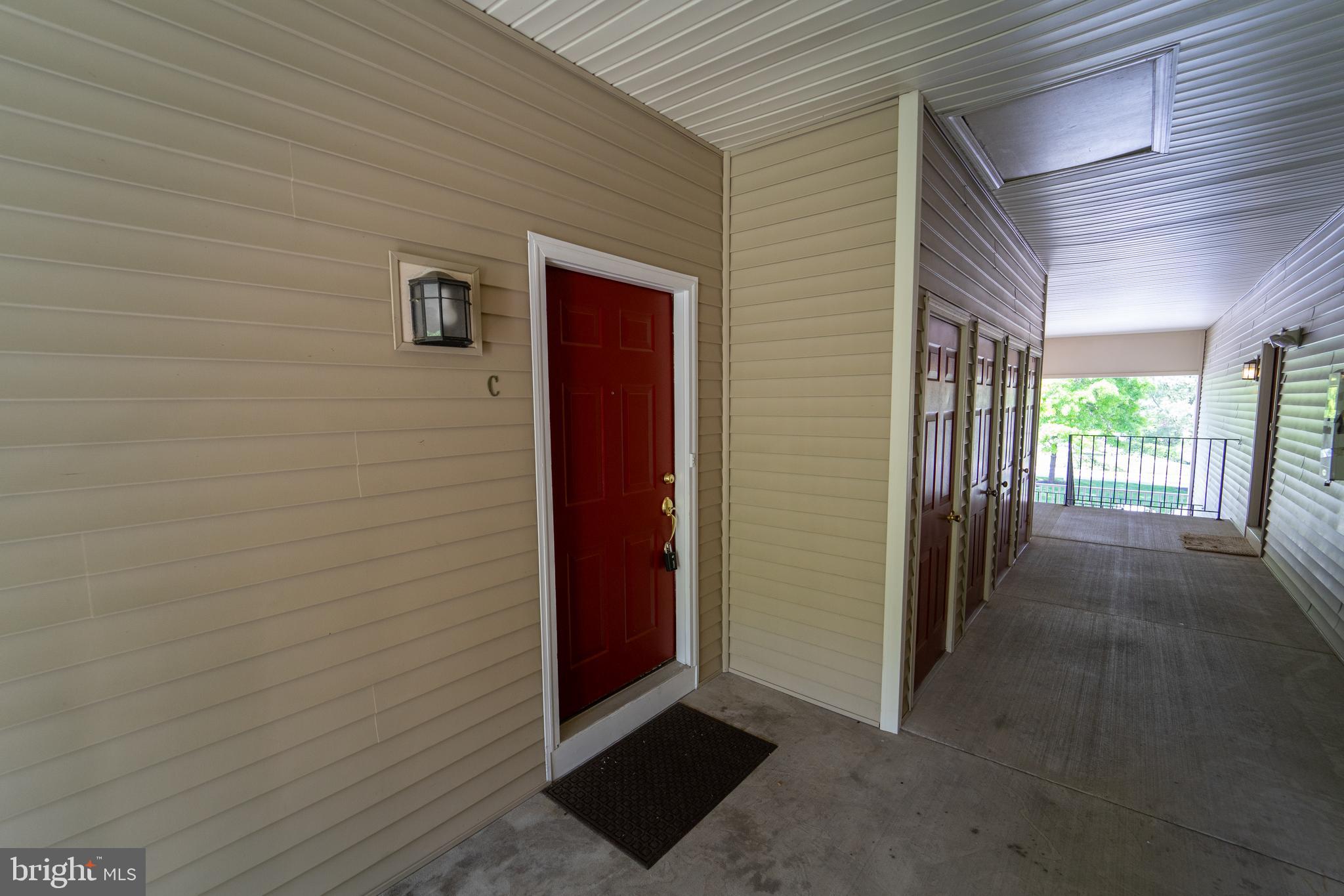 FALLS GABLE - Residential Lease