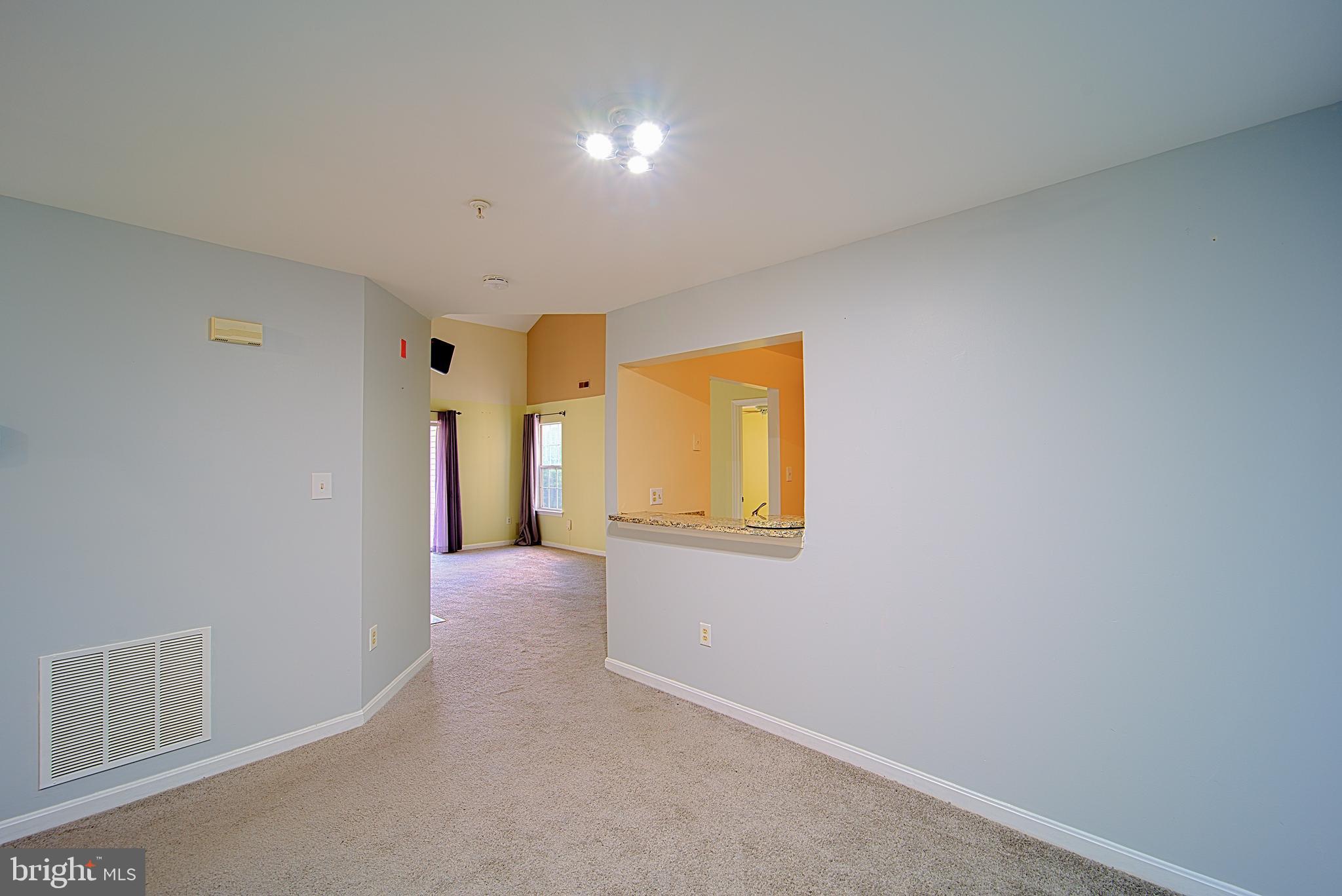 FALLS GABLE - Residential Lease