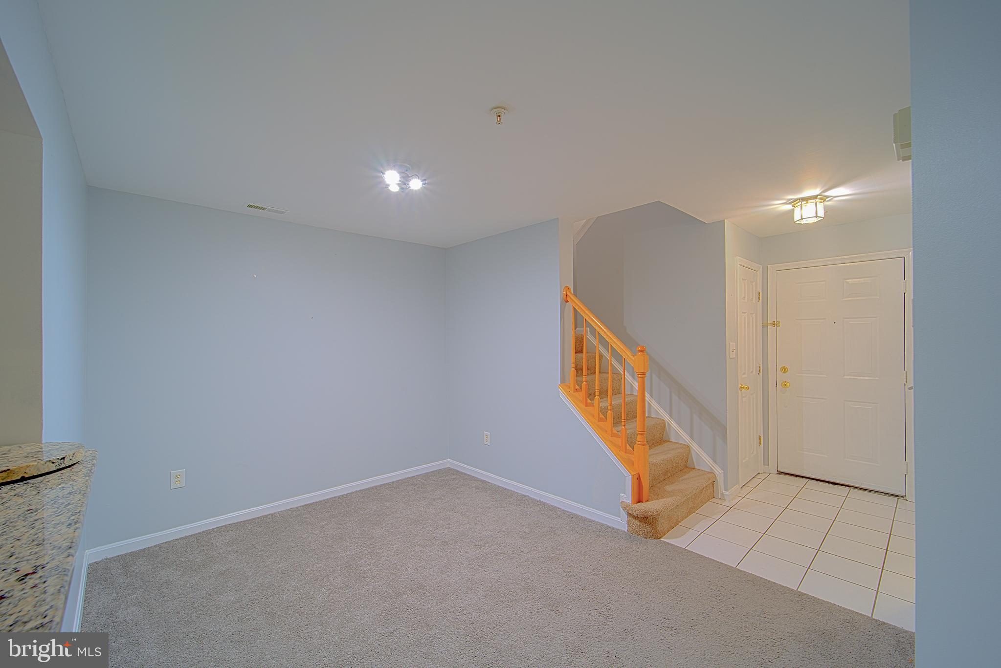 FALLS GABLE - Residential Lease