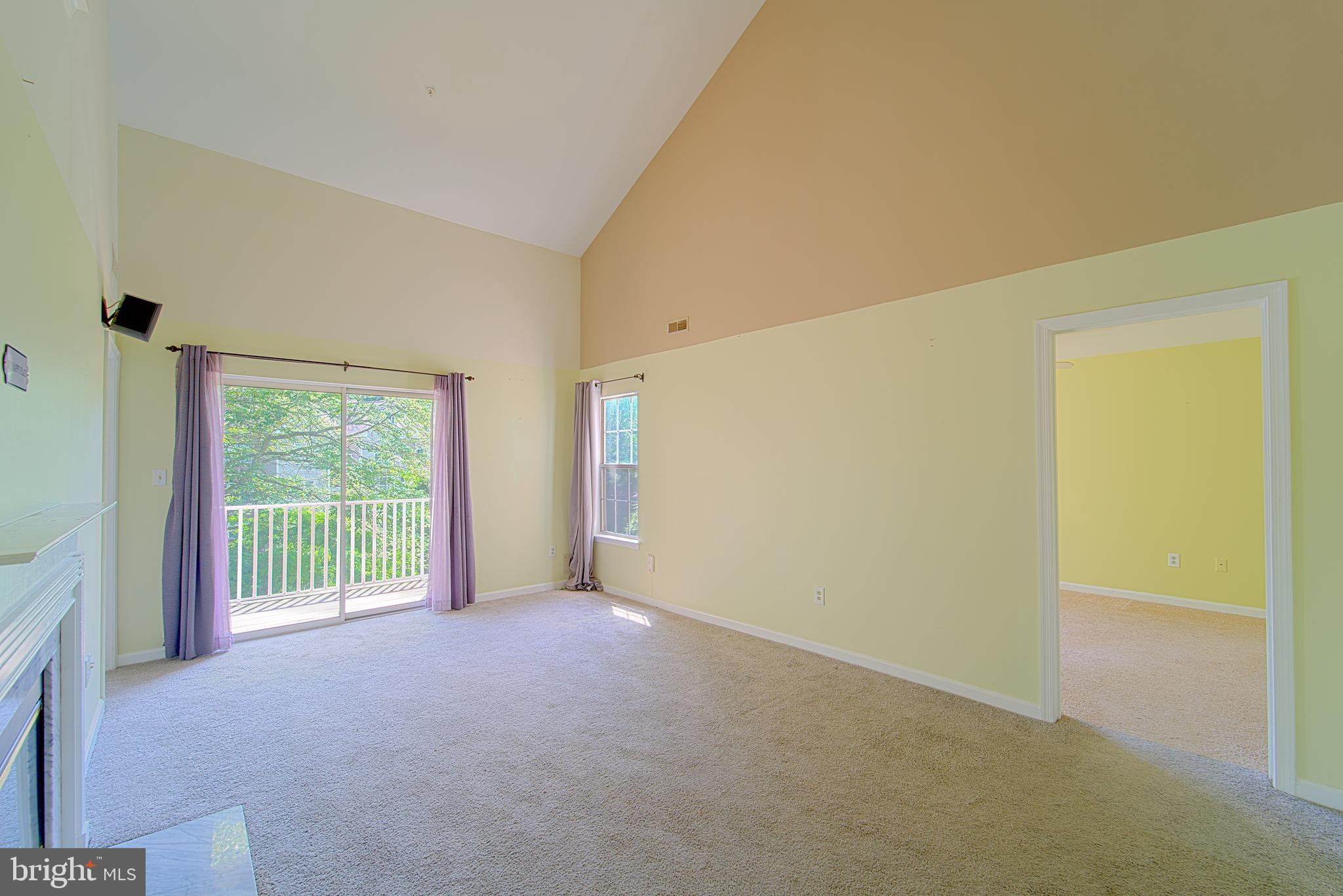 FALLS GABLE - Residential Lease