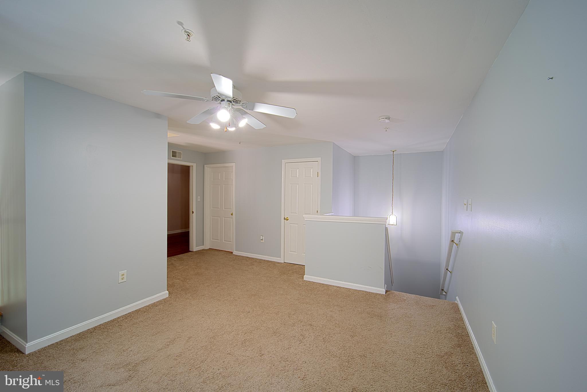 FALLS GABLE - Residential Lease