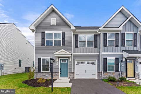 Townhouse For Sale - 84 Dunster Street<br/> MARTINSBURG, WV 25405