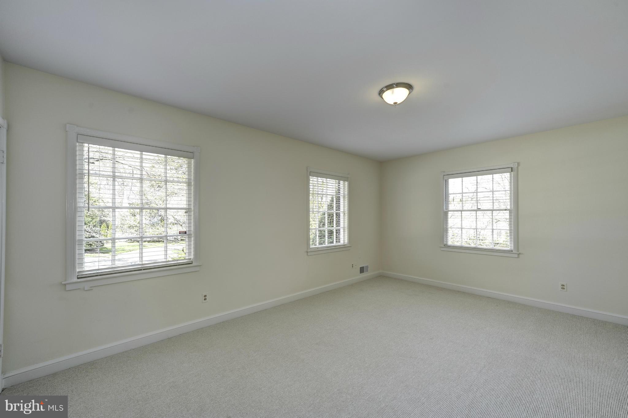 KENWOOD - Residential