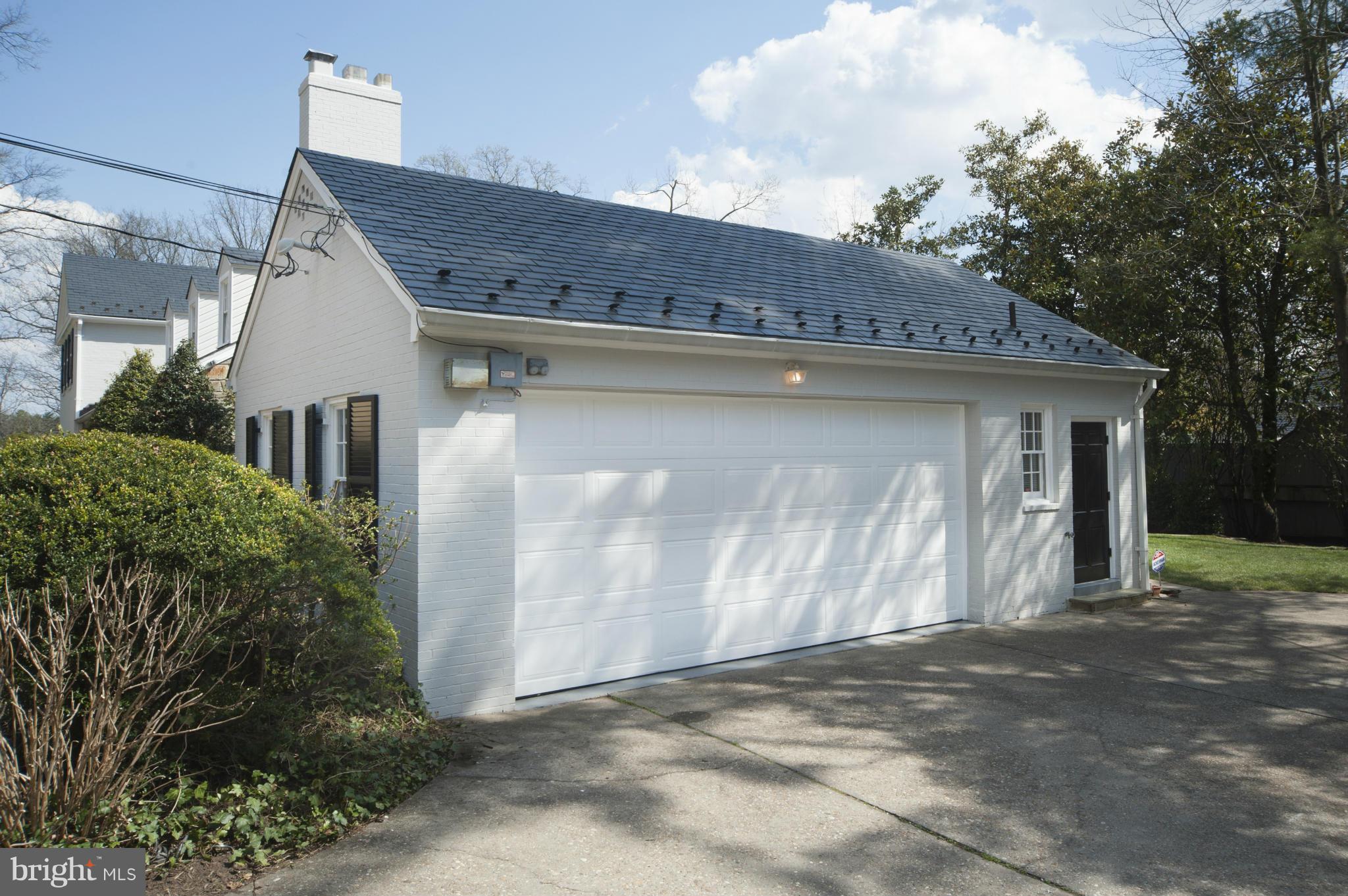 KENWOOD - Residential