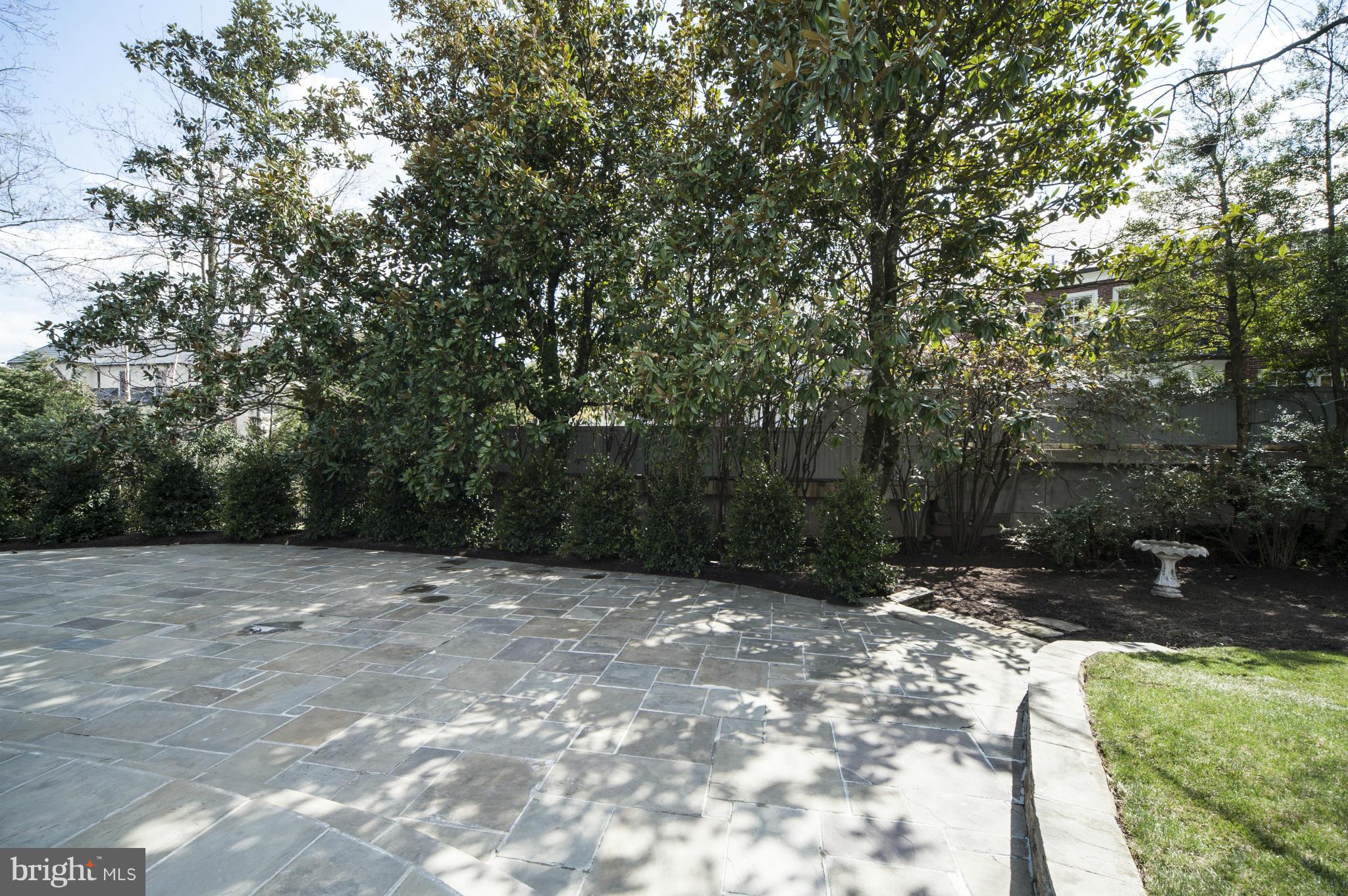 KENWOOD - Residential