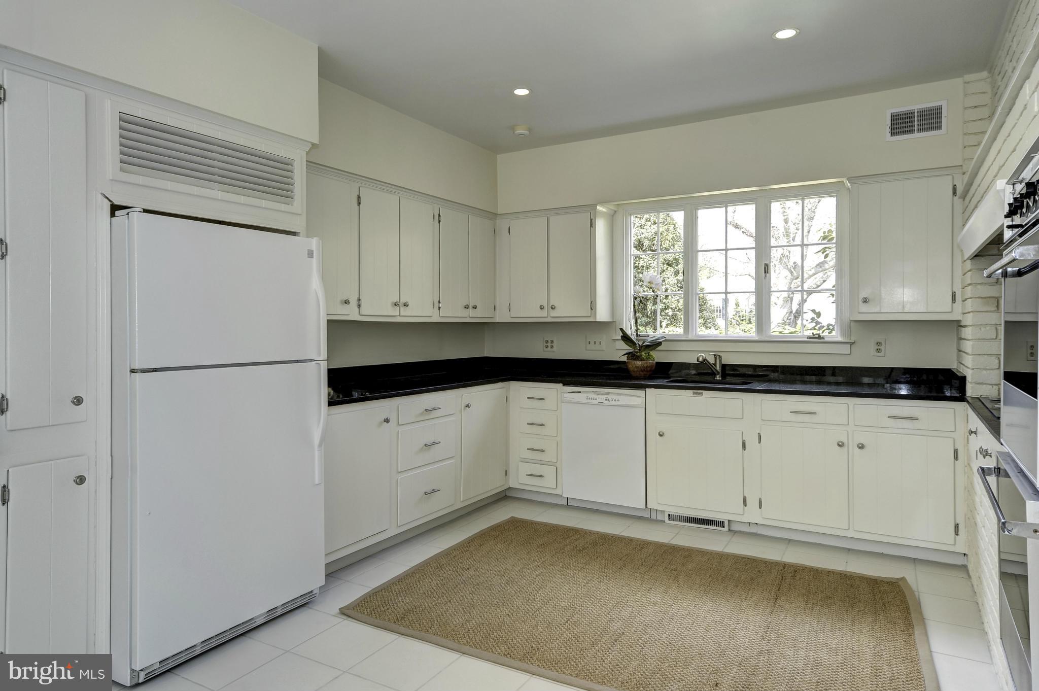 KENWOOD - Residential