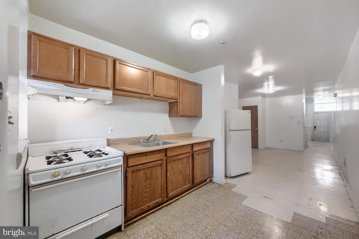 1817 W MULBERRY STREET