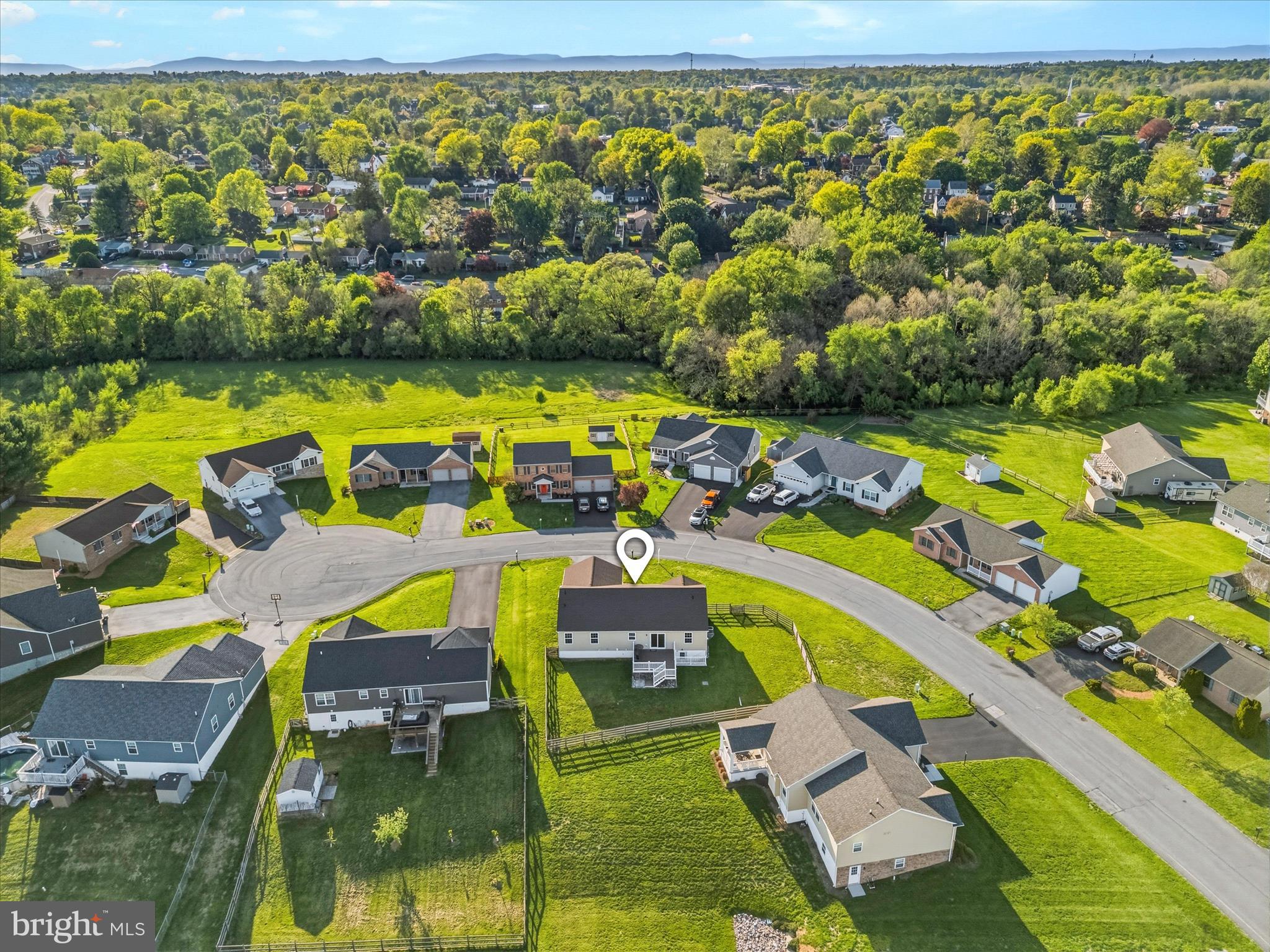 POTOMAC MANOR - Residential
