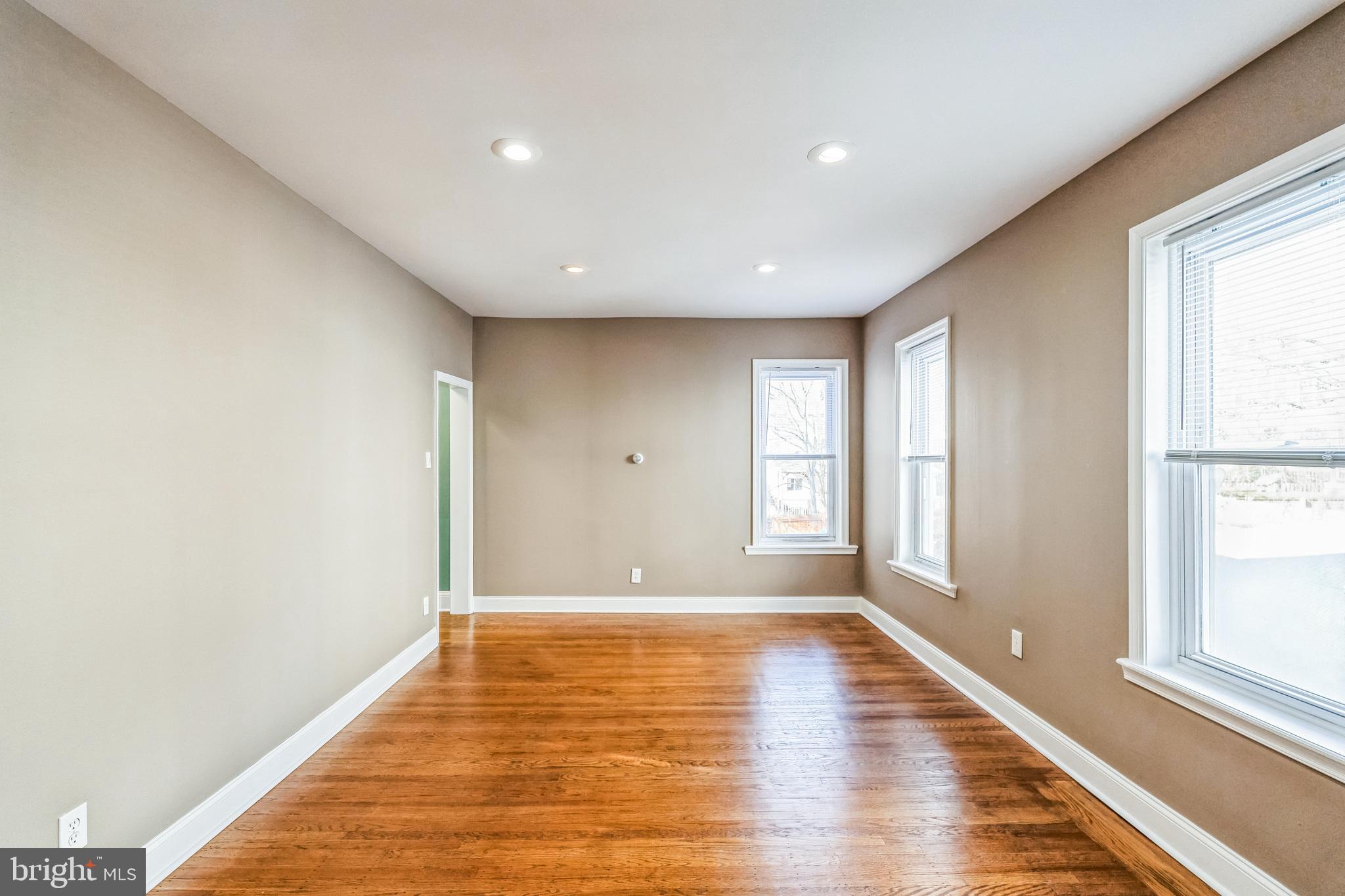 MANAYUNK - Residential Lease