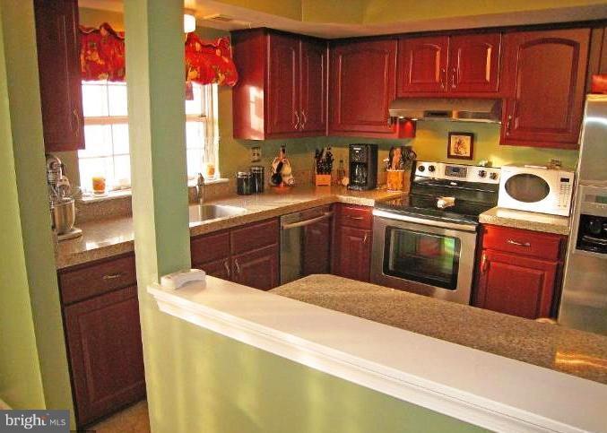 ST CHARLES SUB - LANCASTER - Residential Lease