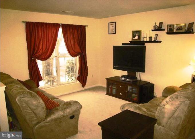 ST CHARLES SUB - LANCASTER - Residential Lease