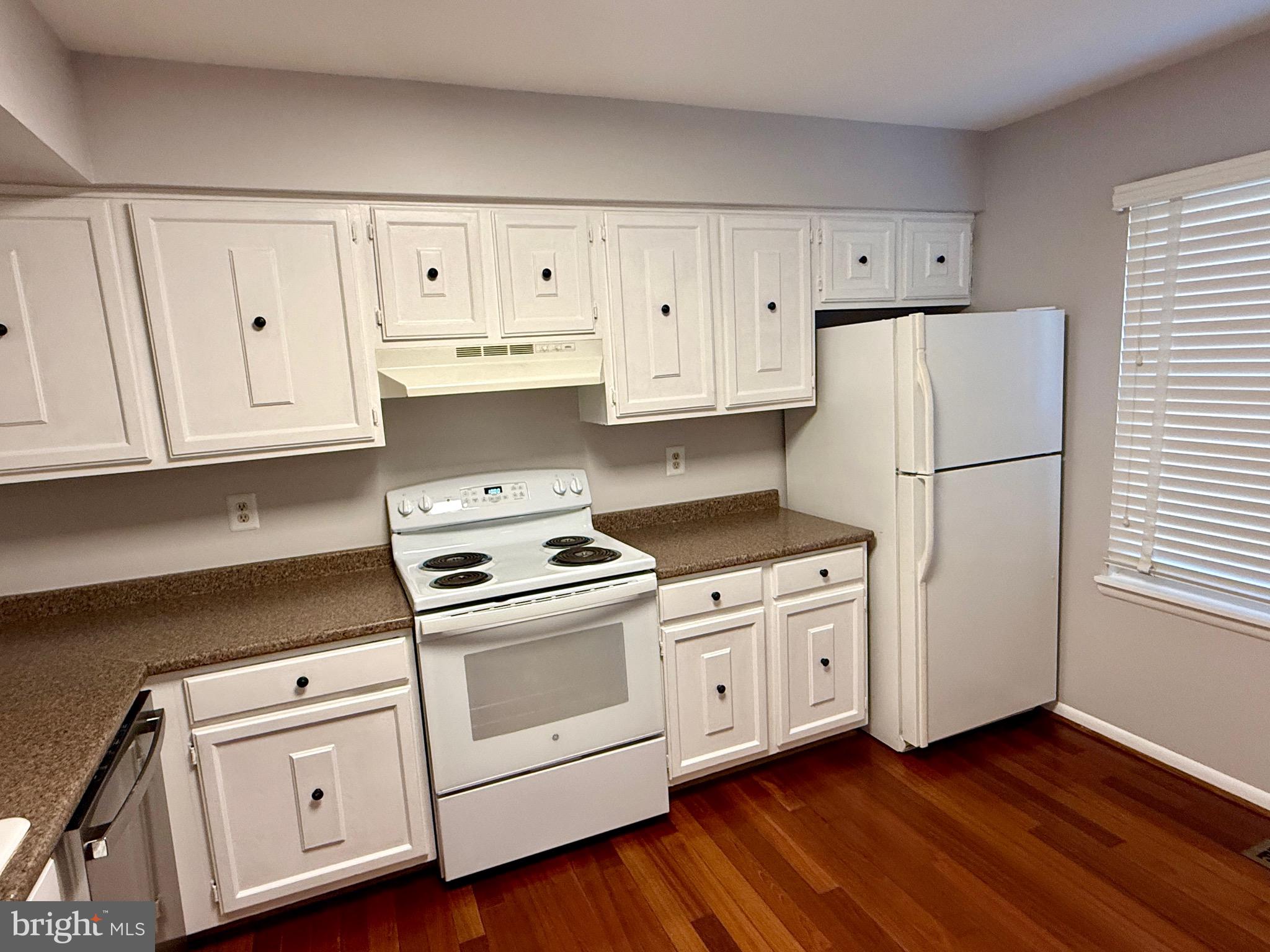 GUNNERS LAKE VILLAGE - Residential