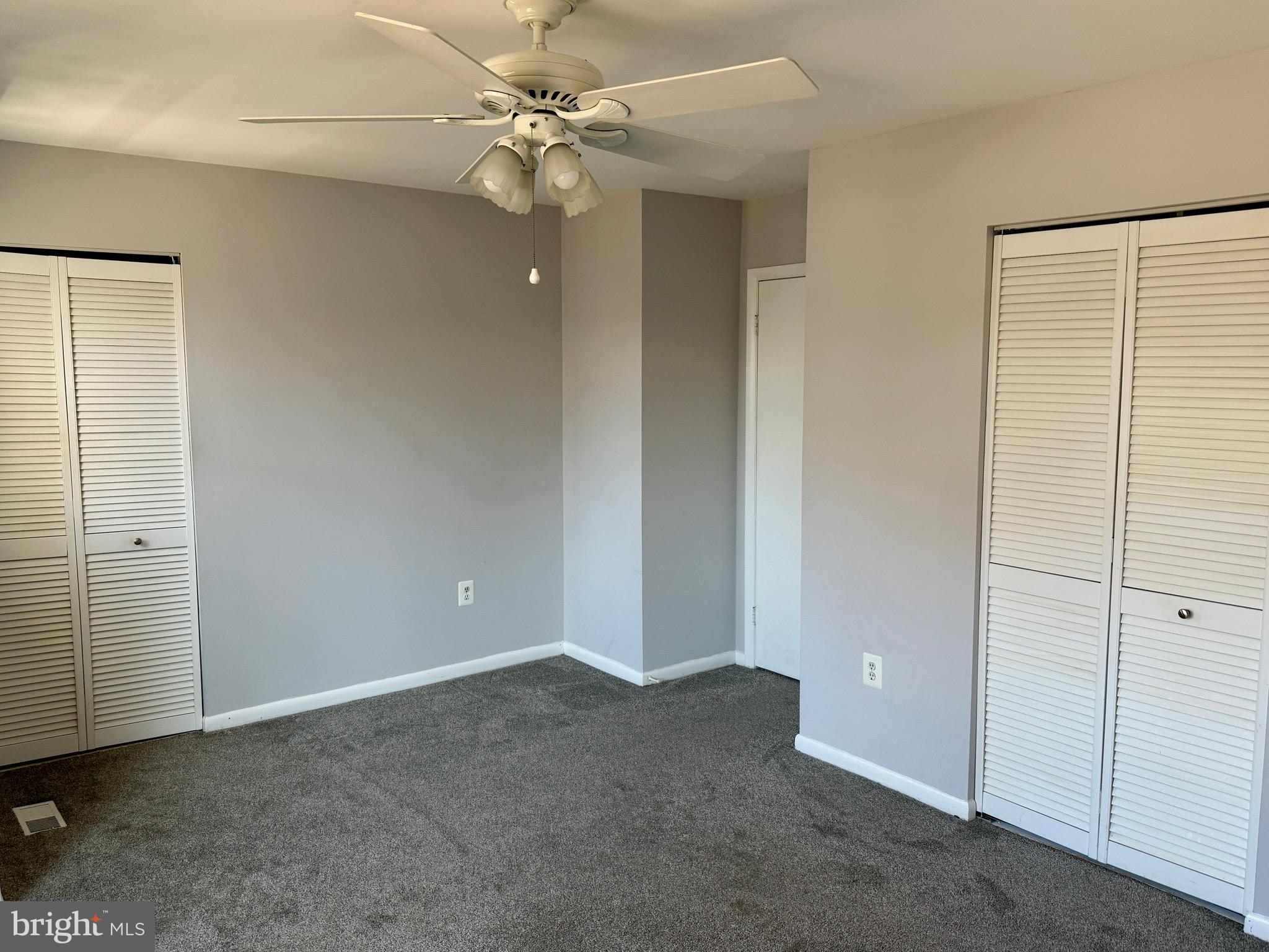 GUNNERS LAKE VILLAGE - Residential