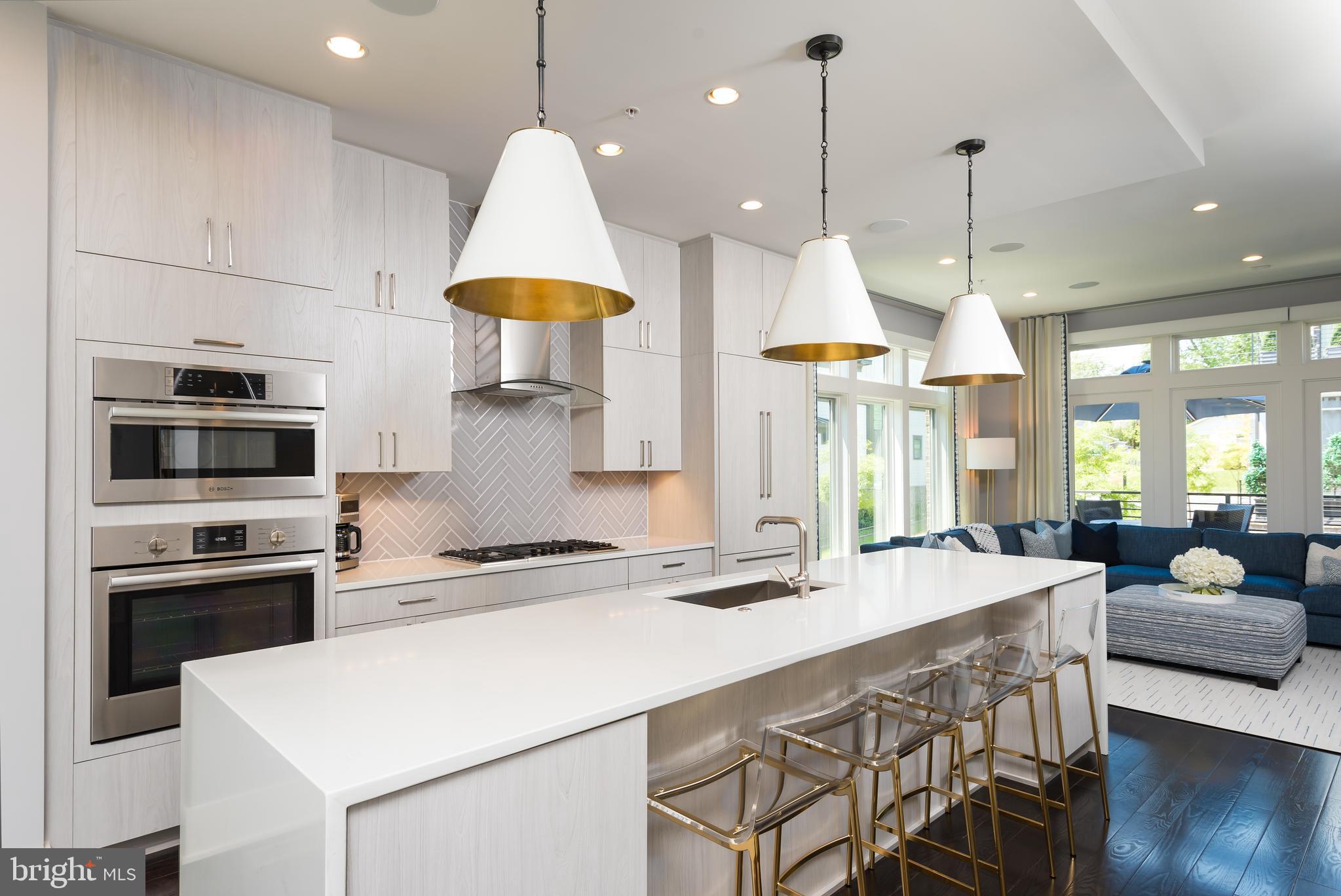 GROSVENOR HEIGHTS - Residential