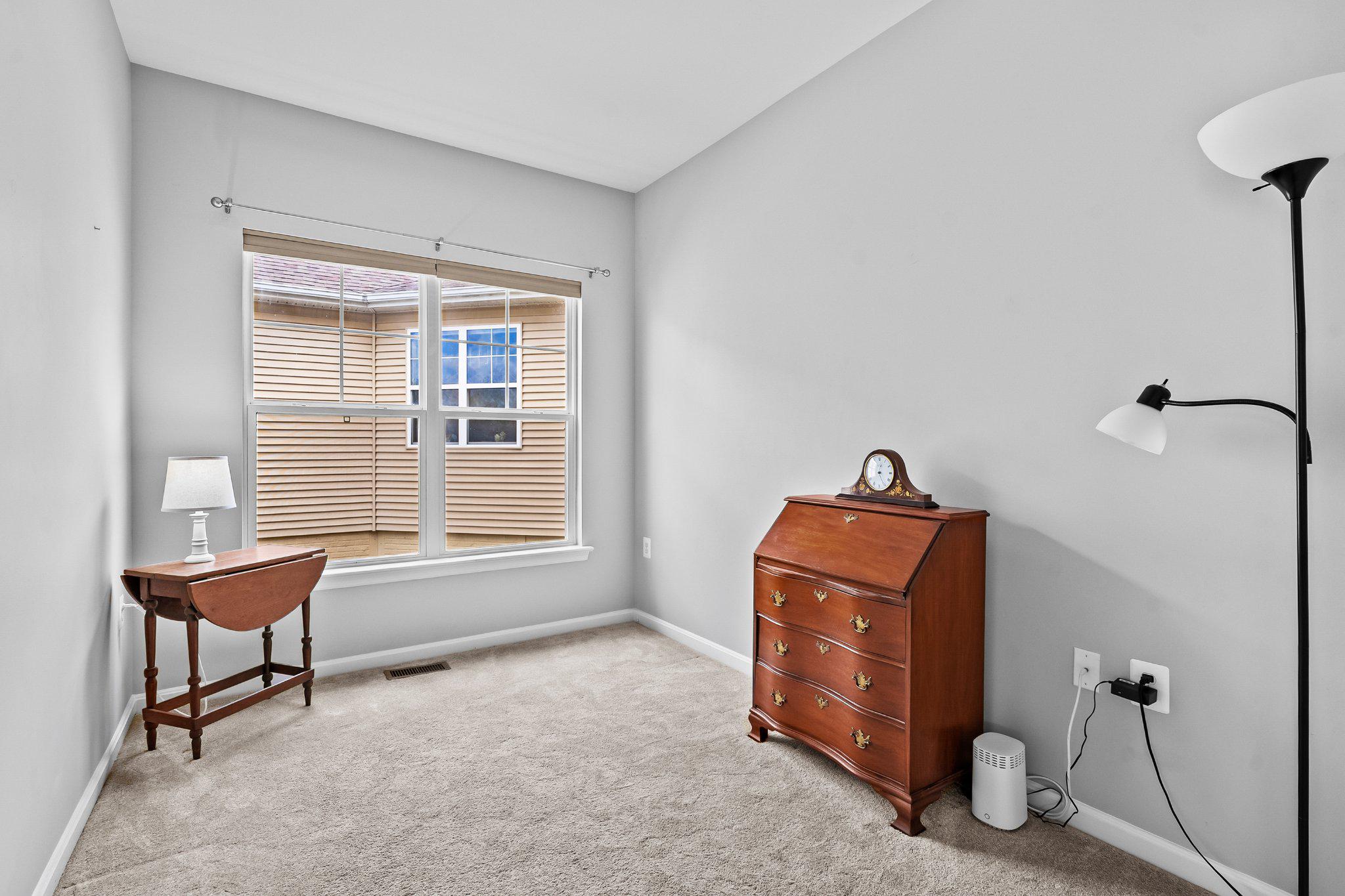 LAKE POINT ROUND HILL - Residential