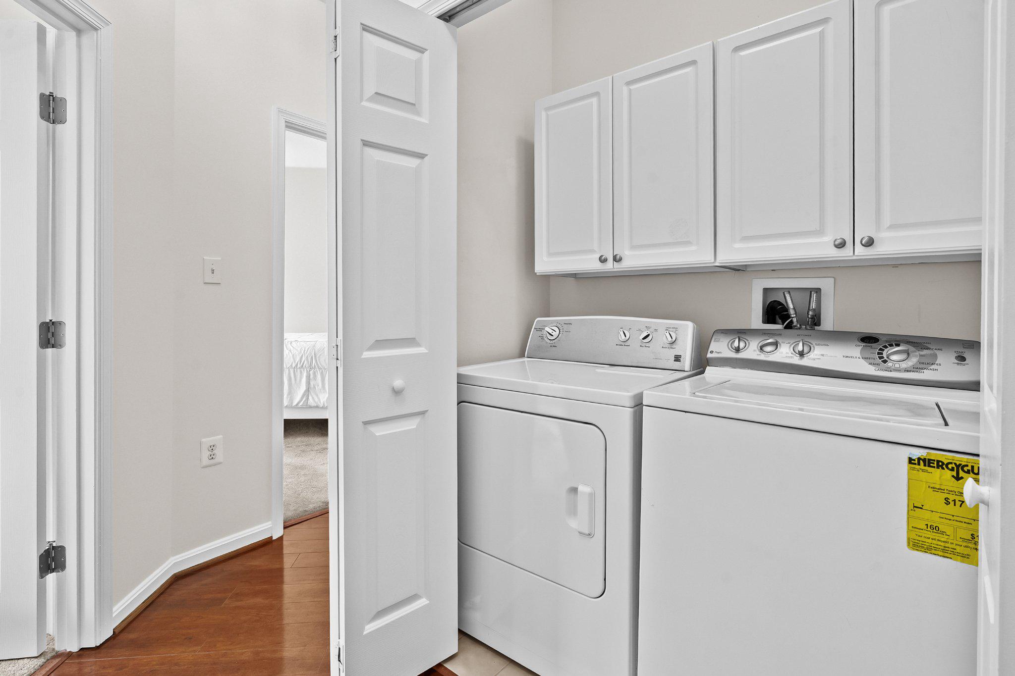 LAKE POINT ROUND HILL - Residential