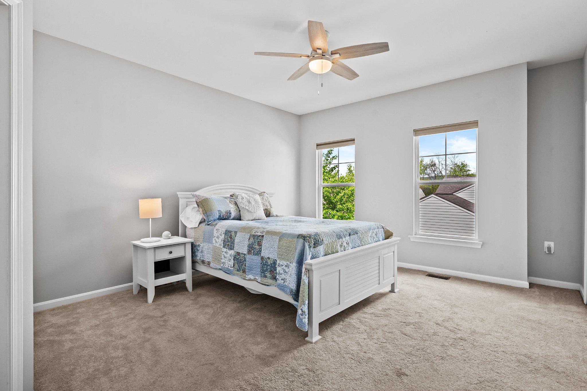 LAKE POINT ROUND HILL - Residential