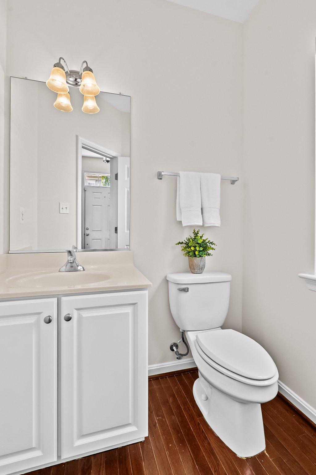 LAKE POINT ROUND HILL - Residential