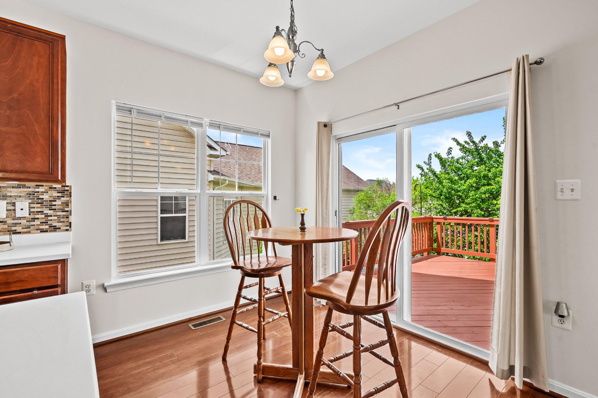 LAKE POINT ROUND HILL - Residential