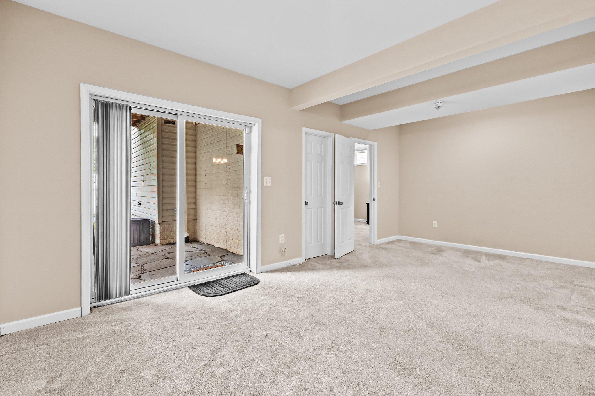 LAKE POINT ROUND HILL - Residential