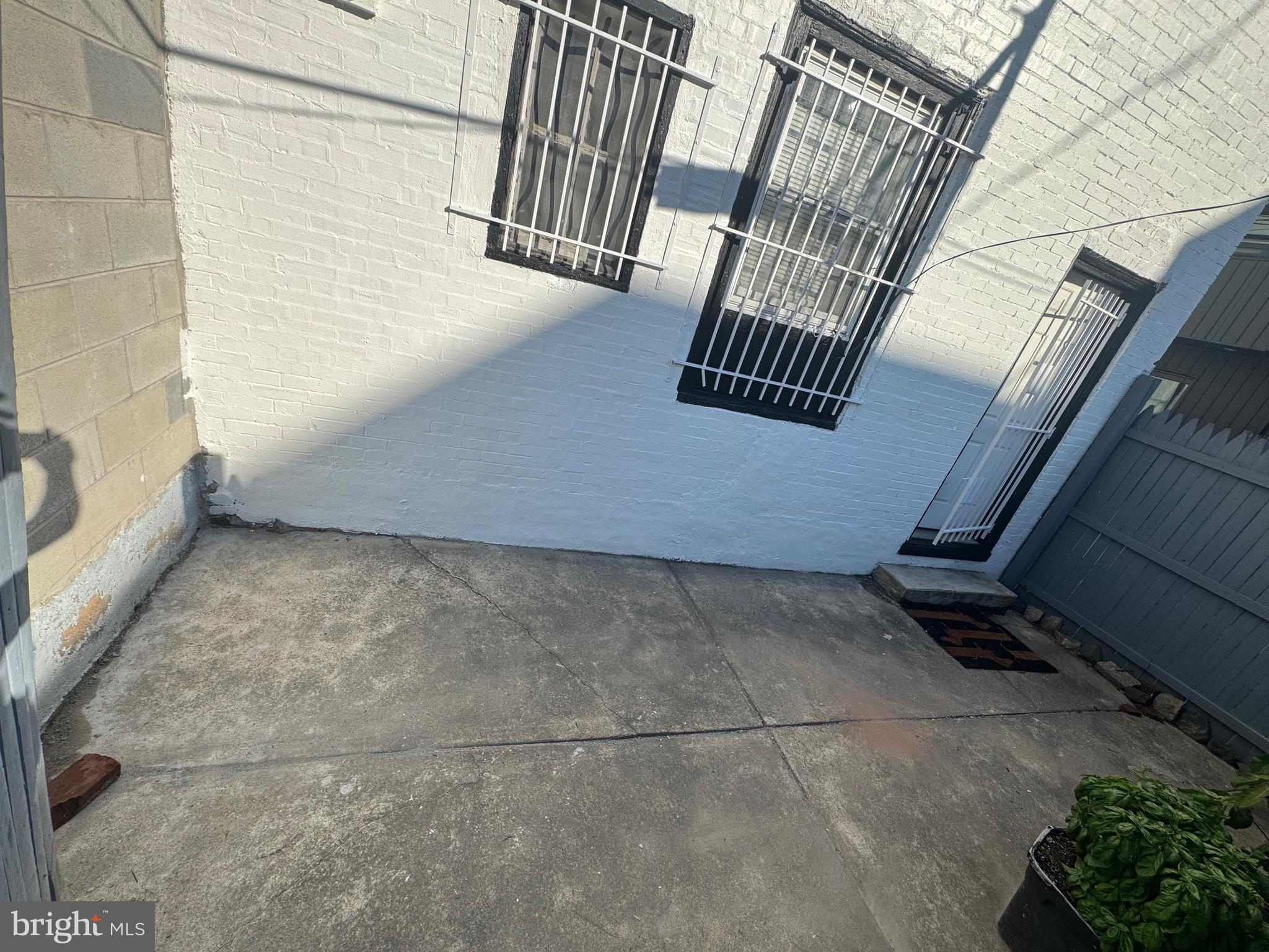 734 S 20TH STREET