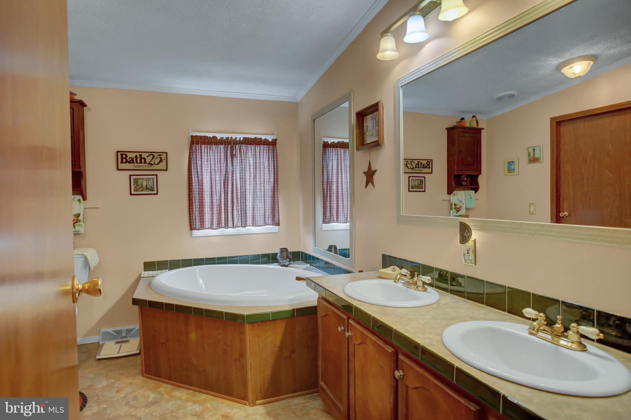 SHIPPENSBURG VILLAGE - Residential