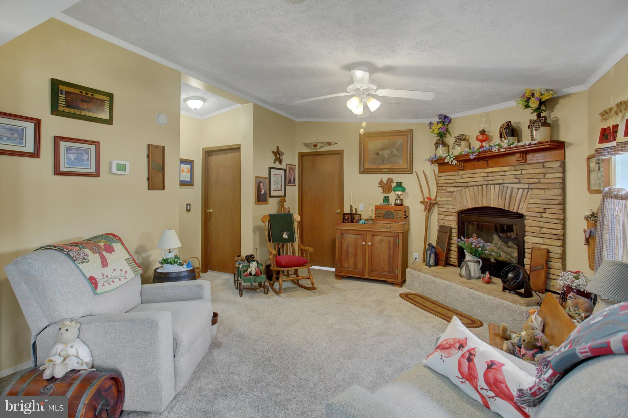 SHIPPENSBURG VILLAGE - Residential