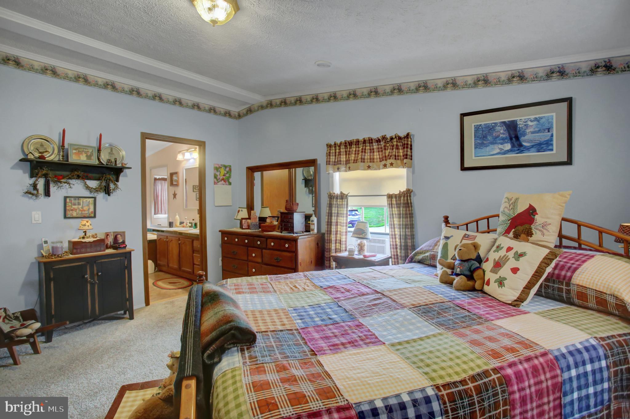 SHIPPENSBURG VILLAGE - Residential